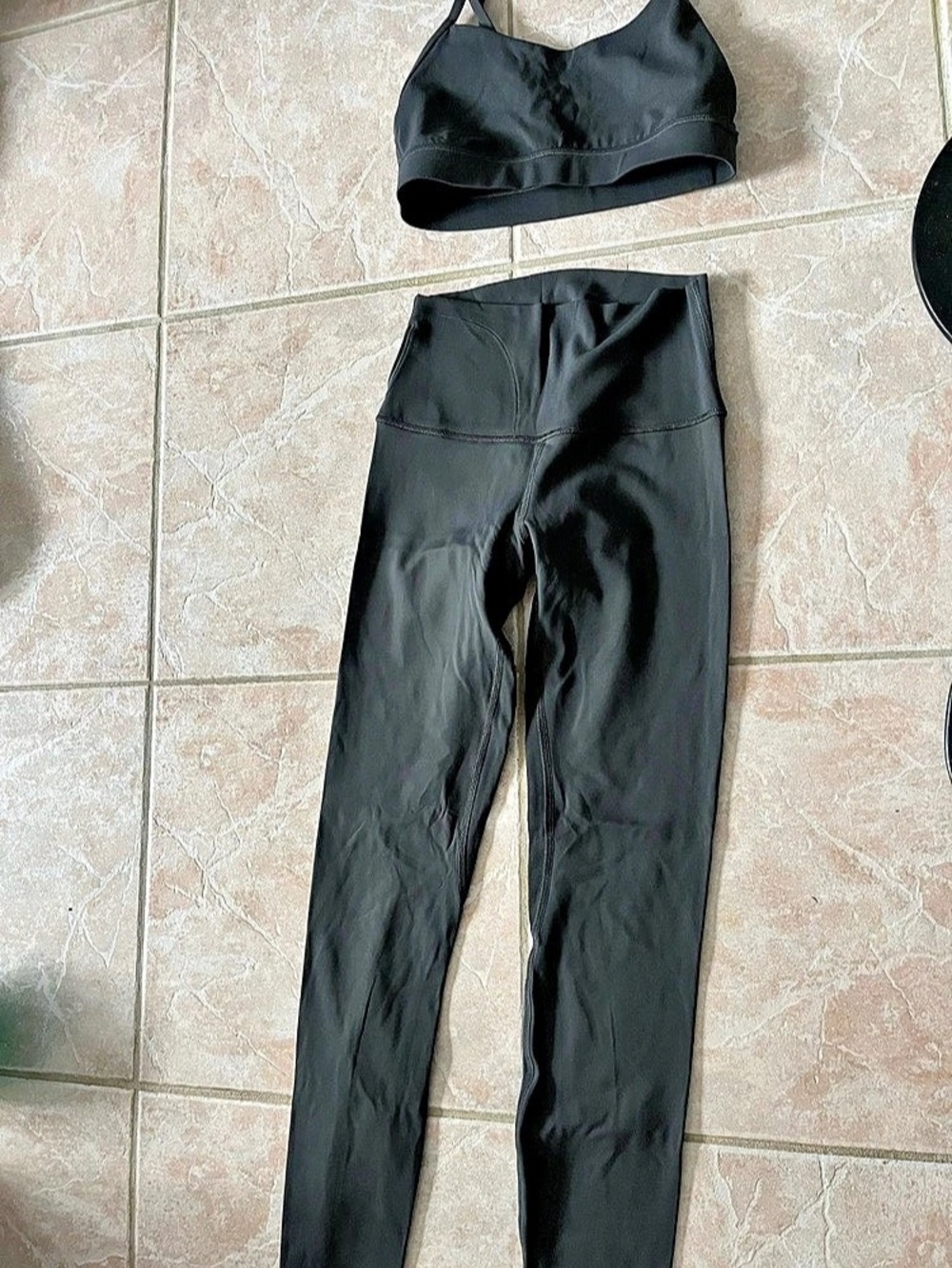 Lululemon align 28 High-Rise Tight charcoal gray with a line matching bra